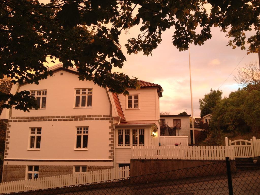 1-Rumslaegenhet Naera Havet I Centrala Lysekil Appartement Buitenkant foto